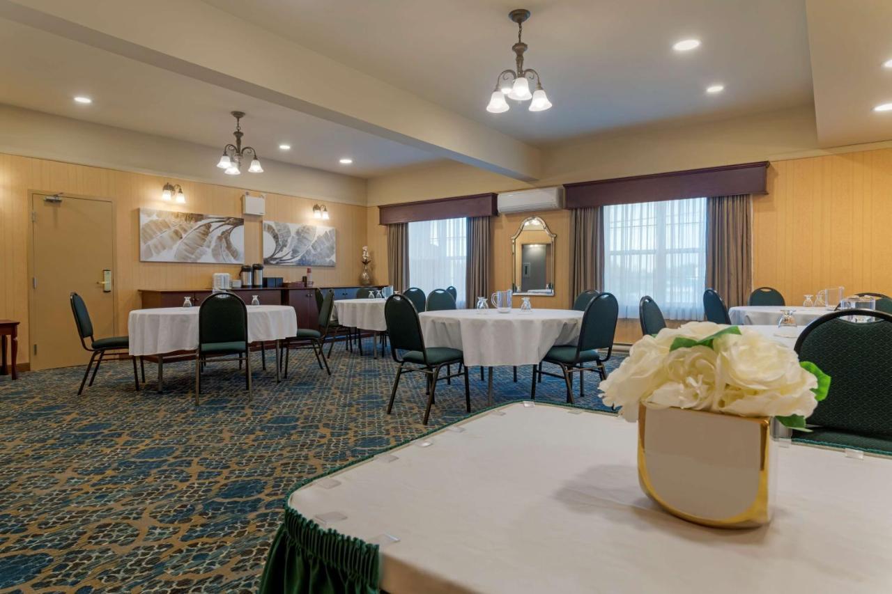 Best Western Plus Fredericton Hotel&Suites Exterior foto