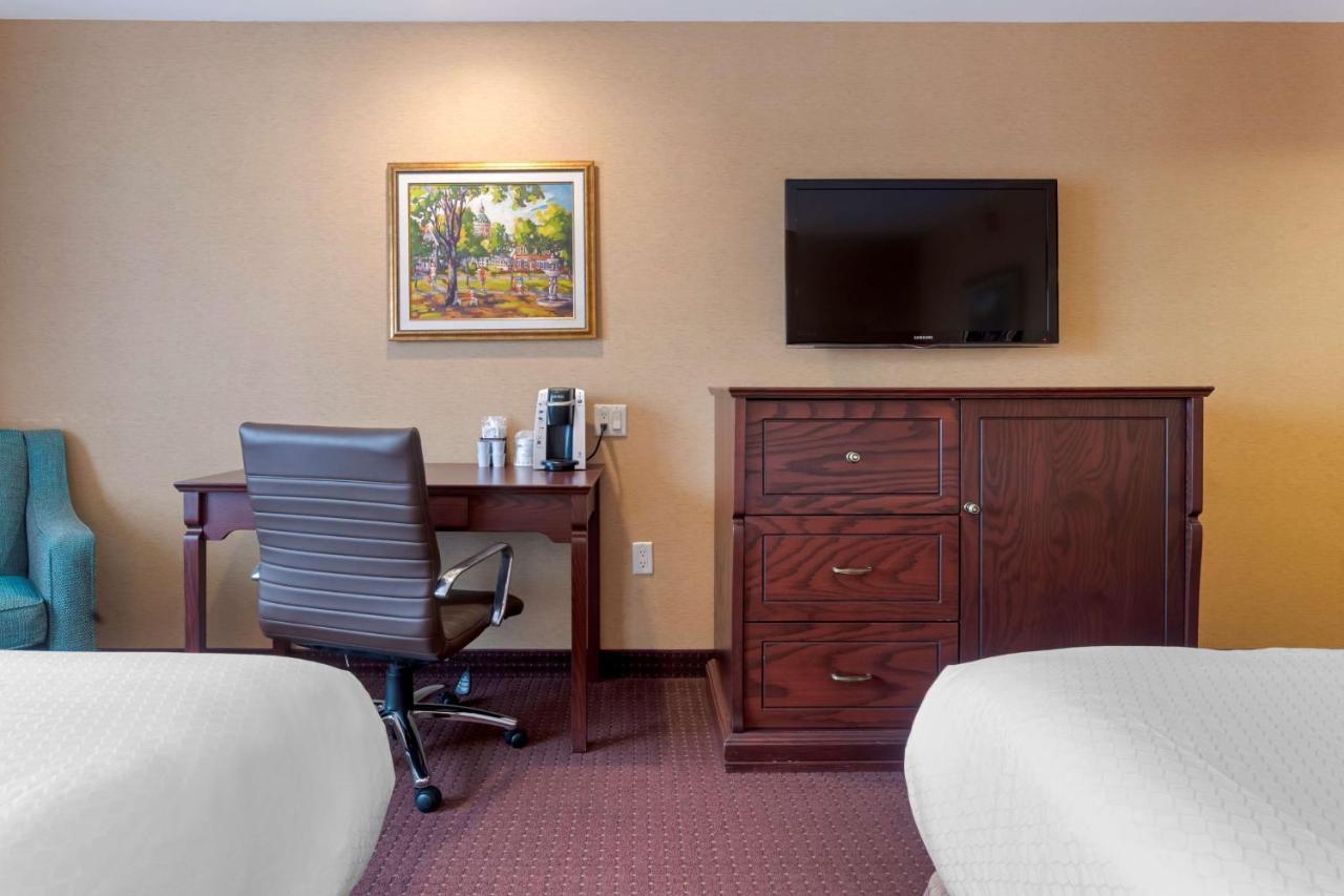 Best Western Plus Fredericton Hotel&Suites Exterior foto