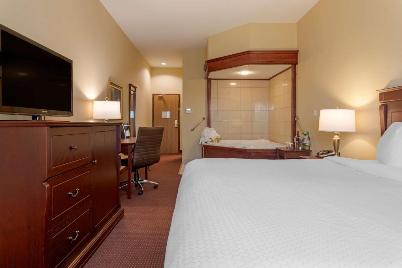 Best Western Plus Fredericton Hotel&Suites Exterior foto