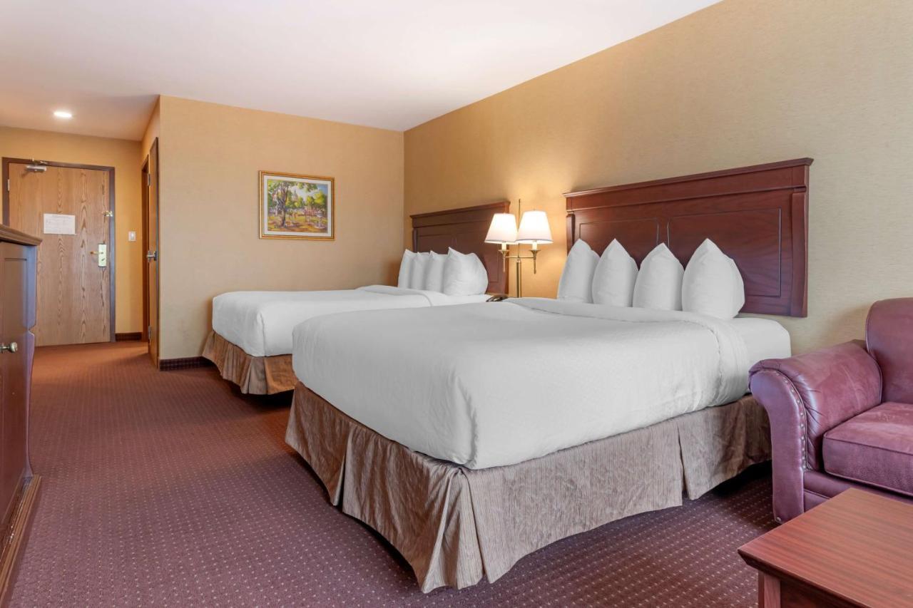 Best Western Plus Fredericton Hotel&Suites Exterior foto