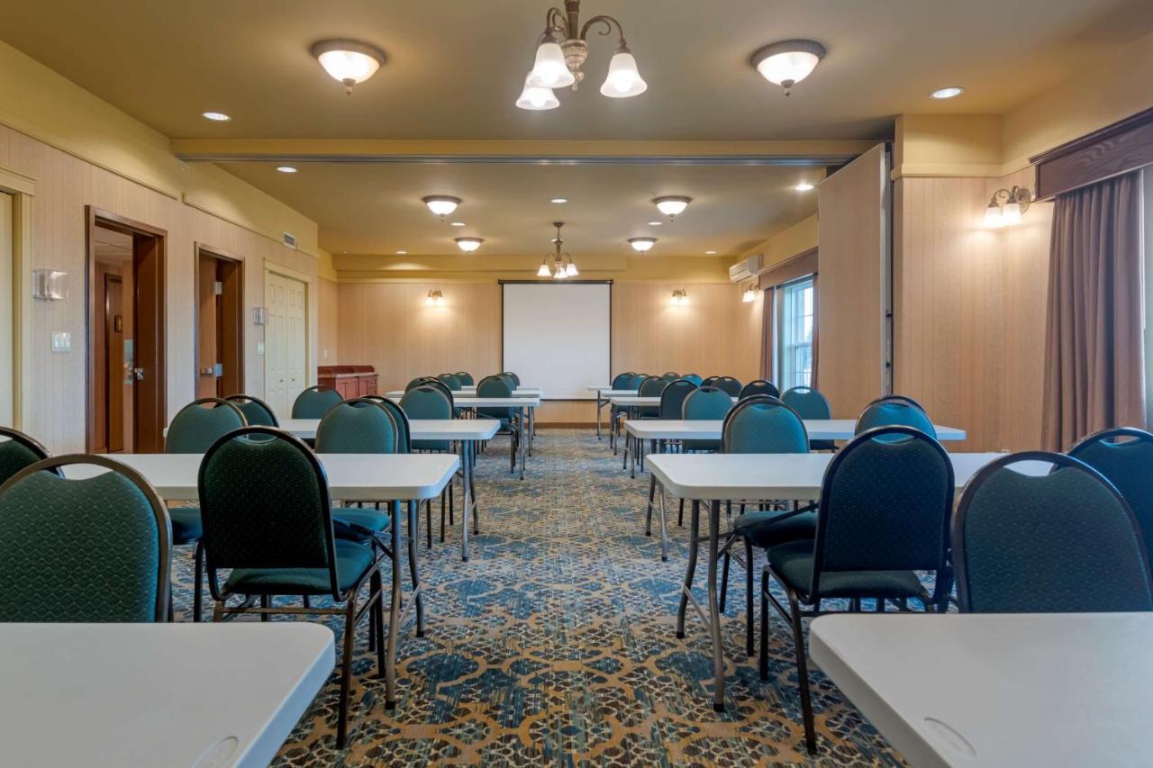 Best Western Plus Fredericton Hotel&Suites Exterior foto