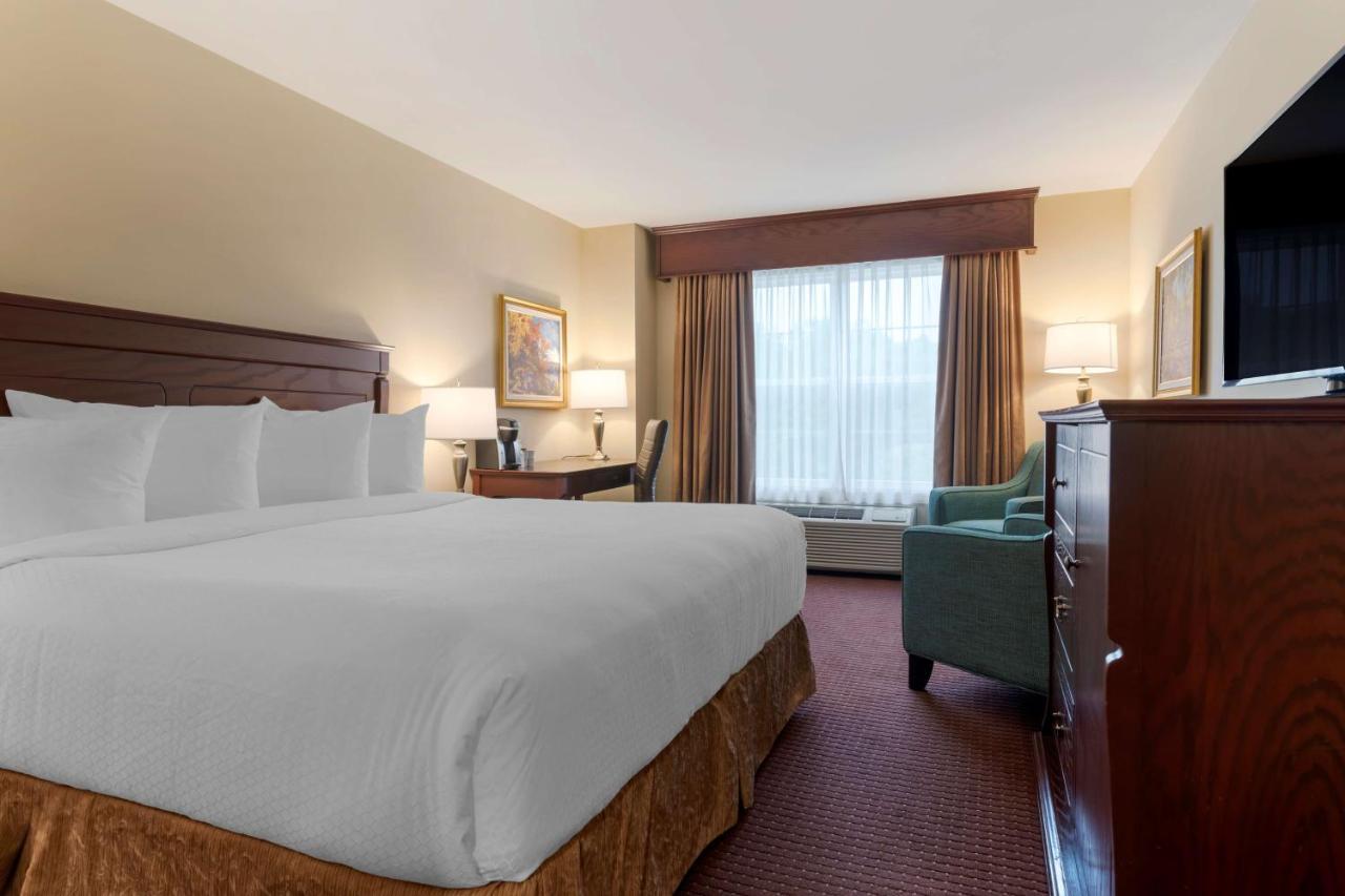 Best Western Plus Fredericton Hotel&Suites Exterior foto
